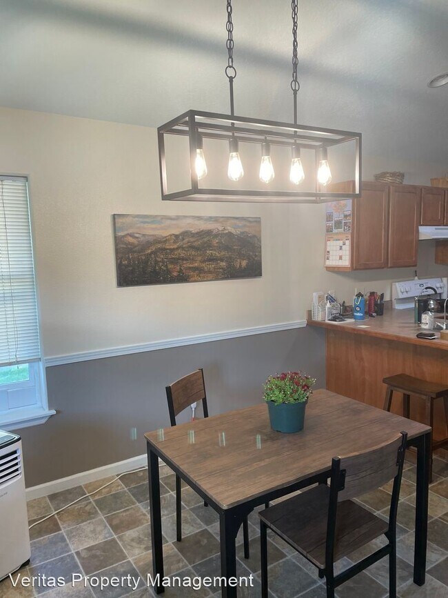 Building Photo - 3 br, 2 bath House - 5204 Excalibur Way