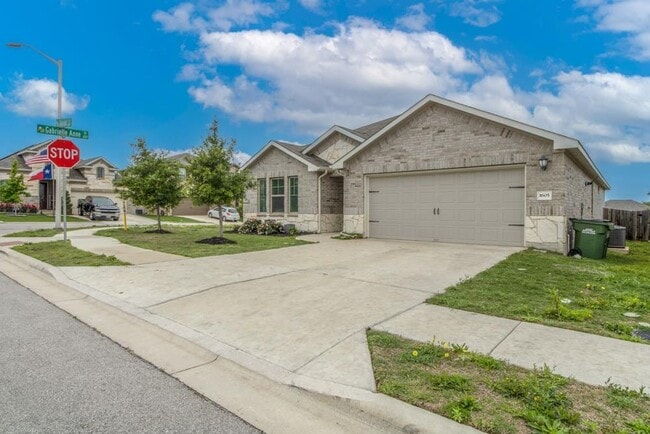 Building Photo - 1605 Gerald Ln