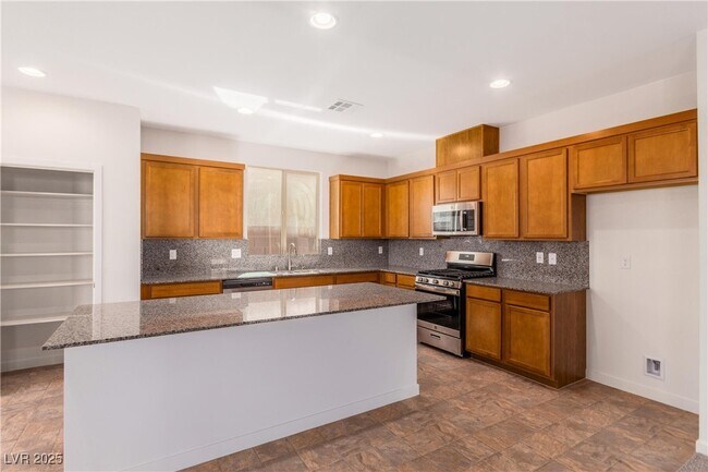 Foto del edificio - 9692 Jade Rise Ave