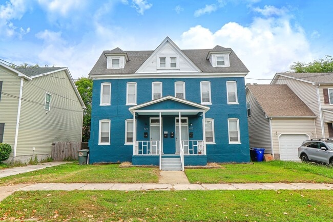 Building Photo - 422-424 W 30th Street