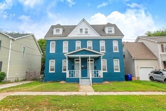 Building Photo - 422-424 W 30th St