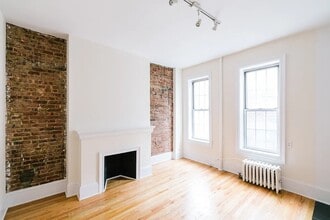 Building Photo - 220 Sullivan St