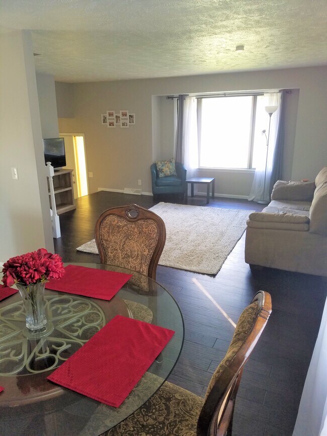 Foto del edificio - 4918 N 107th St