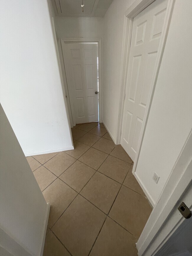 Foto del edificio - 3617 Charles Dr