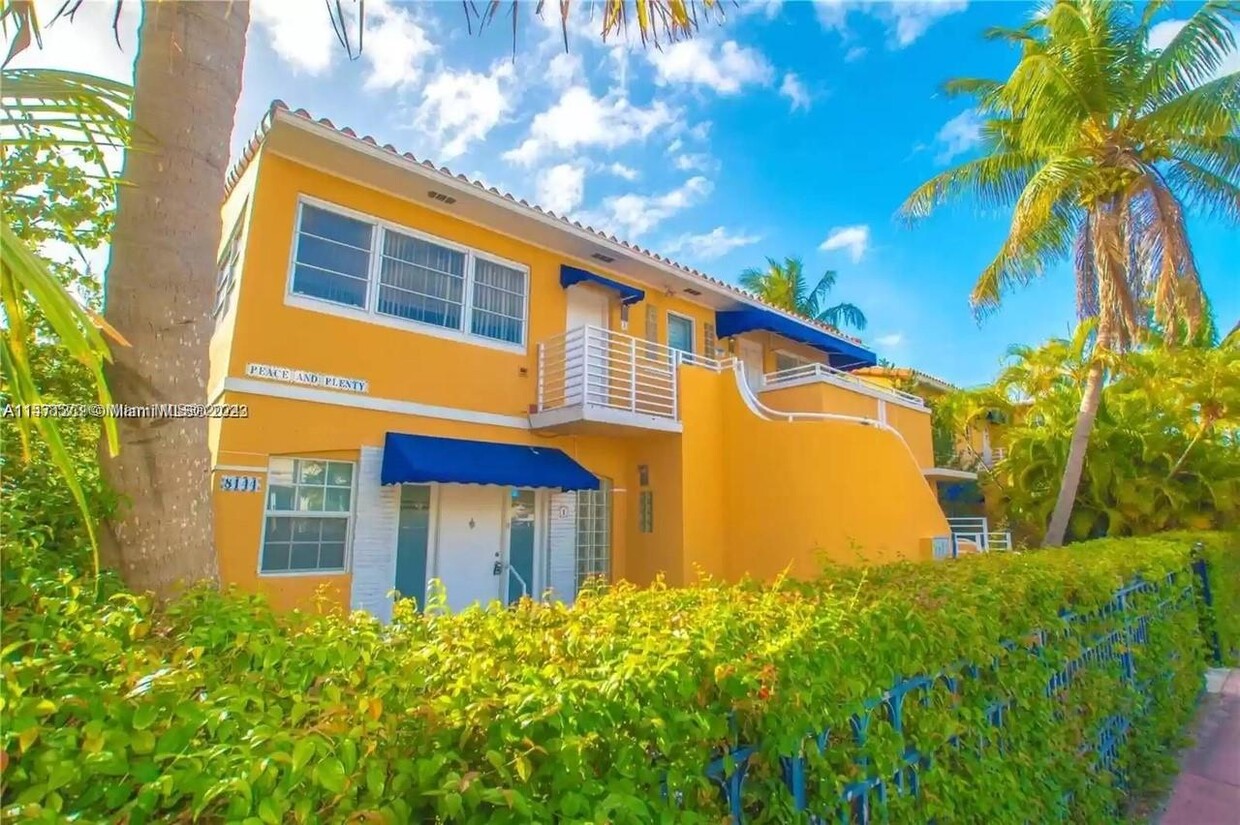 Primary Photo - 8200 Harding Ave