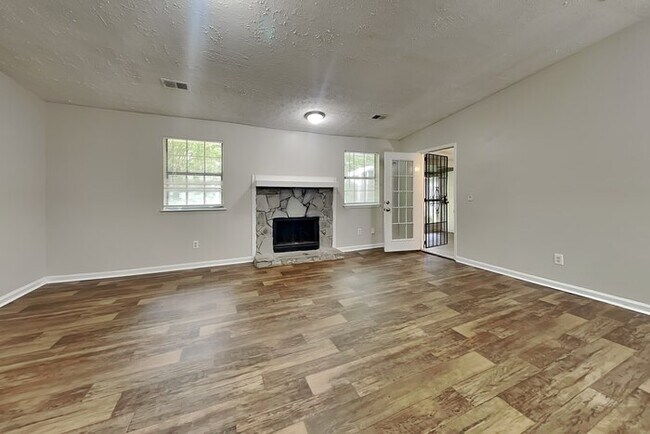 Foto del edificio - 2093 Drake Ct