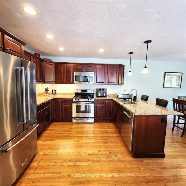 Building Photo - 3 Bayberry Ln