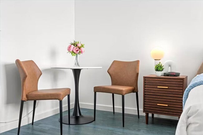 Building Photo - 1700 Alton Rd