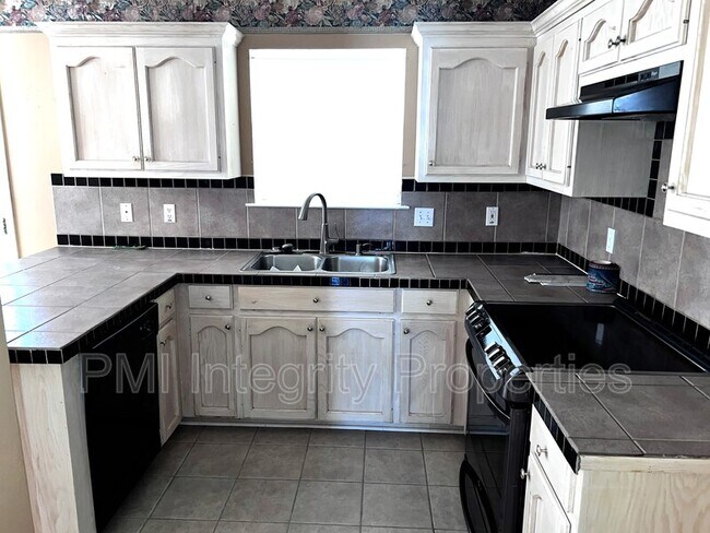 Building Photo - 9517 Crandon Dr