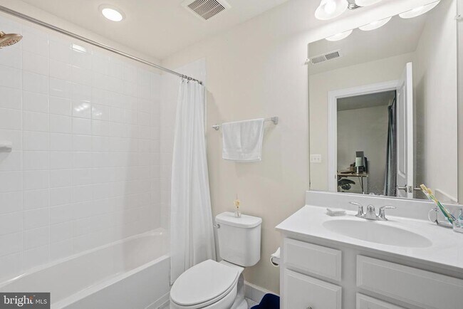 Building Photo - 6073 Camerons Ferry Dr