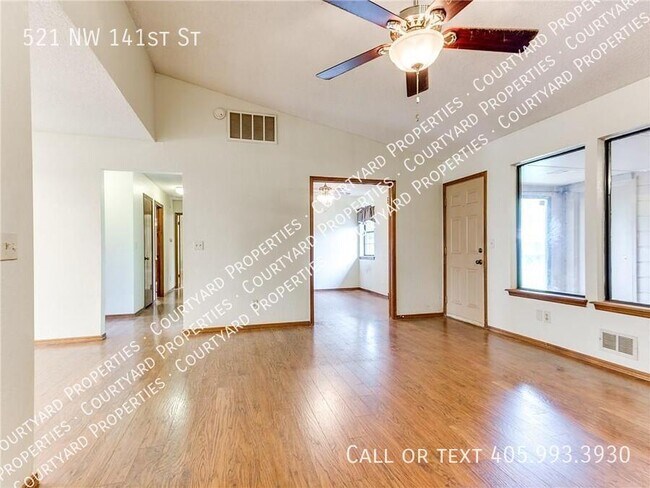 Foto del edificio - 521 NW 141st St