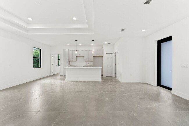 Foto del edificio - 3705 37th St SW