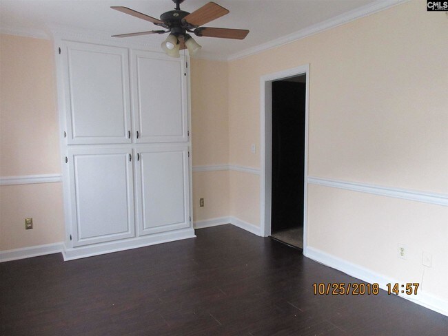 Foto del edificio - 7602 Hunt Club Rd