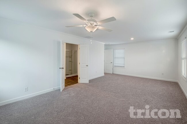 Building Photo - 161 E Rdg Wy