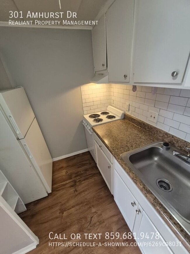 Foto del edificio - 301 Amhurst Dr