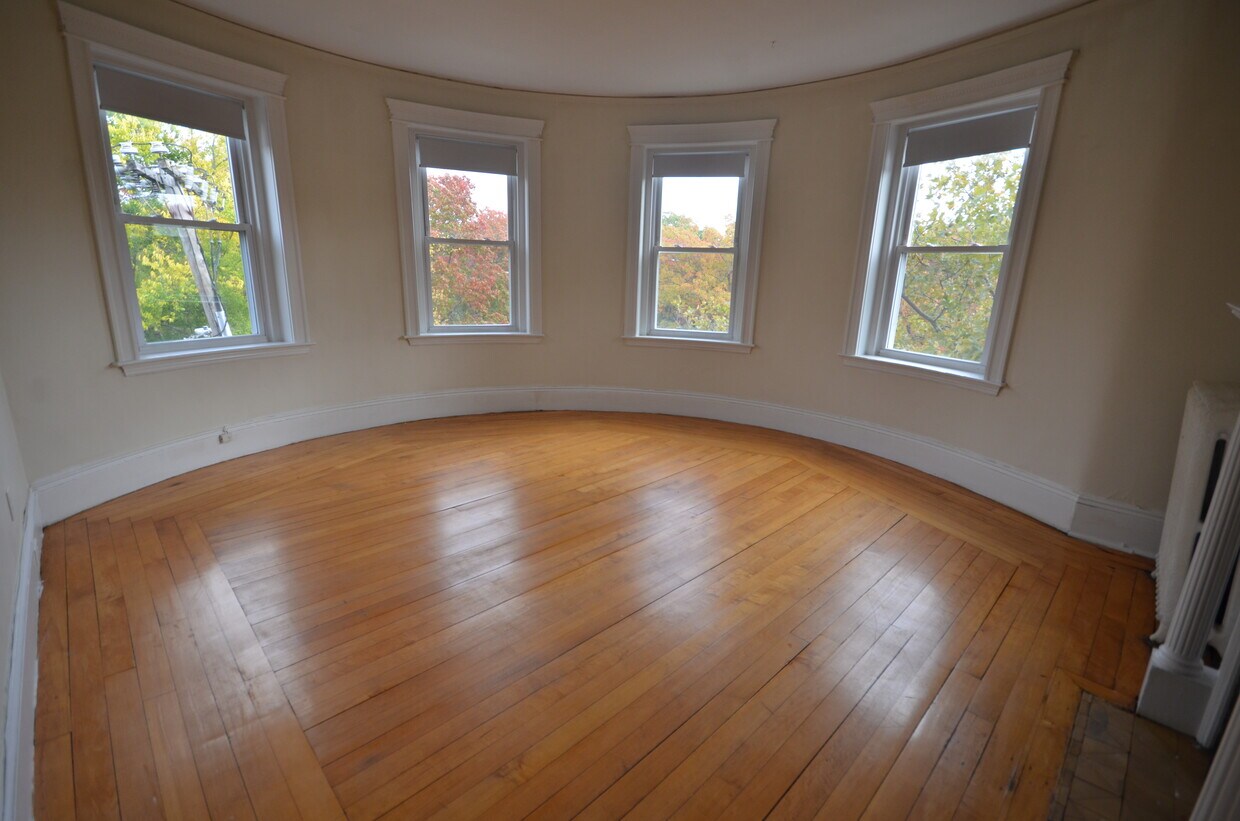 Foto principal - 1842 Beacon St