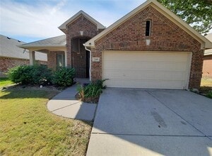 Building Photo - 2209 Rockport Dr