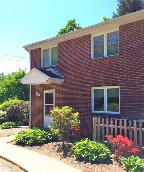 Primary Photo - 24 N East St