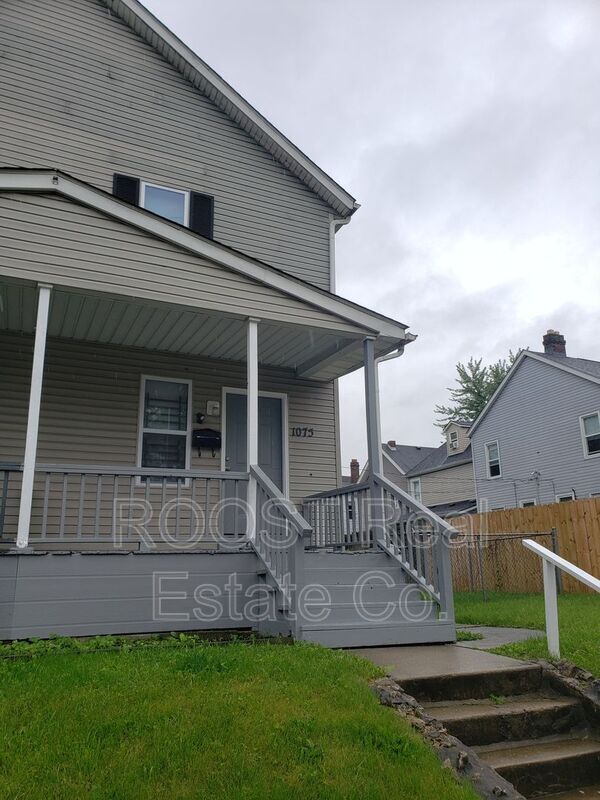 Building Photo - 1075 Forest St