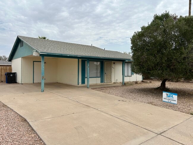 Foto del edificio - 2060 W Peralta Ave