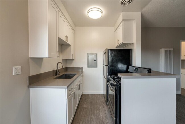 Foto del edificio - 12770 Pacific Ave