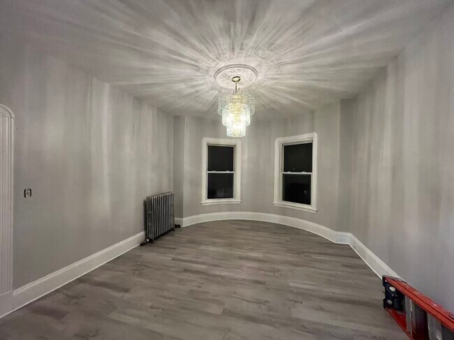 Building Photo - 87 Devon St