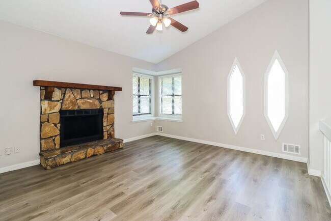 Foto del edificio - 3684 Linwood Way