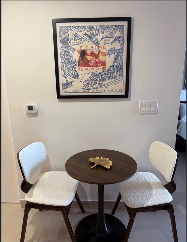 Foto del edificio - 185 SW 7th St