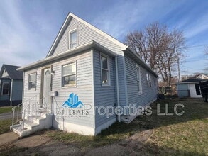 Building Photo - 617 Kane St