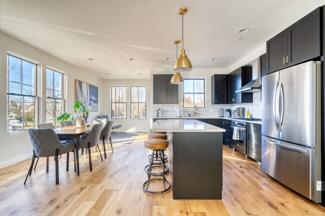 Foto del edificio - 508 NE 56th Ave