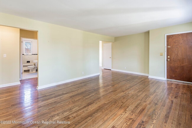 Building Photo - 142 South St