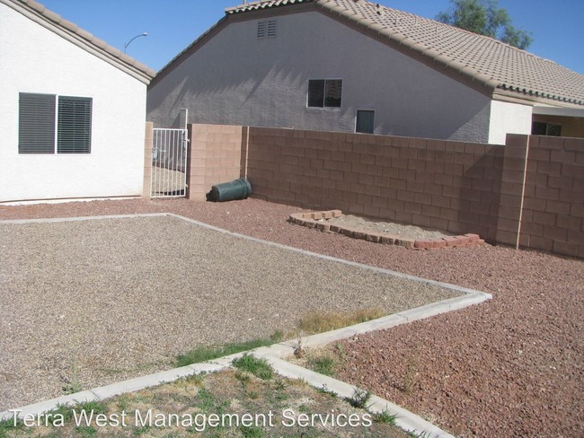 Foto del edificio - 3432 Sutter Ridge Ct