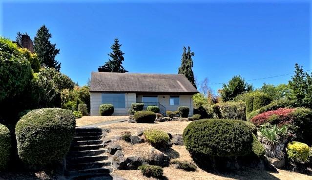 Primary Photo - 4 bedroom in Seattle WA 98199