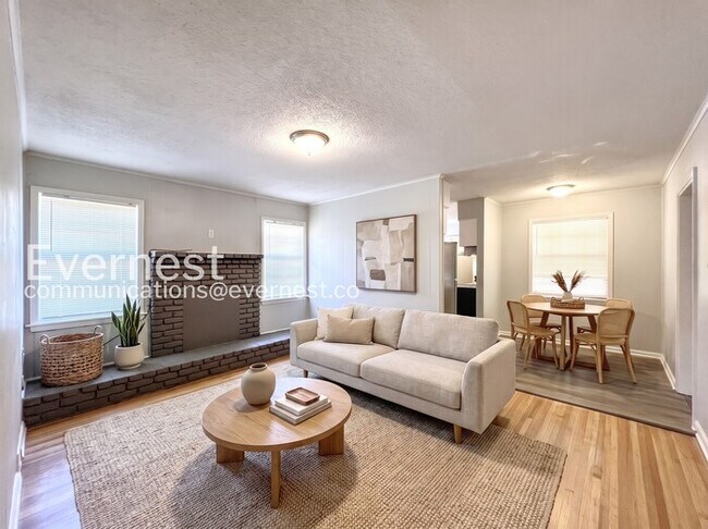 Building Photo - 3-Bedroom Home with Fenced Yard & Carport / Pet-Friendly / Coming Soon!
