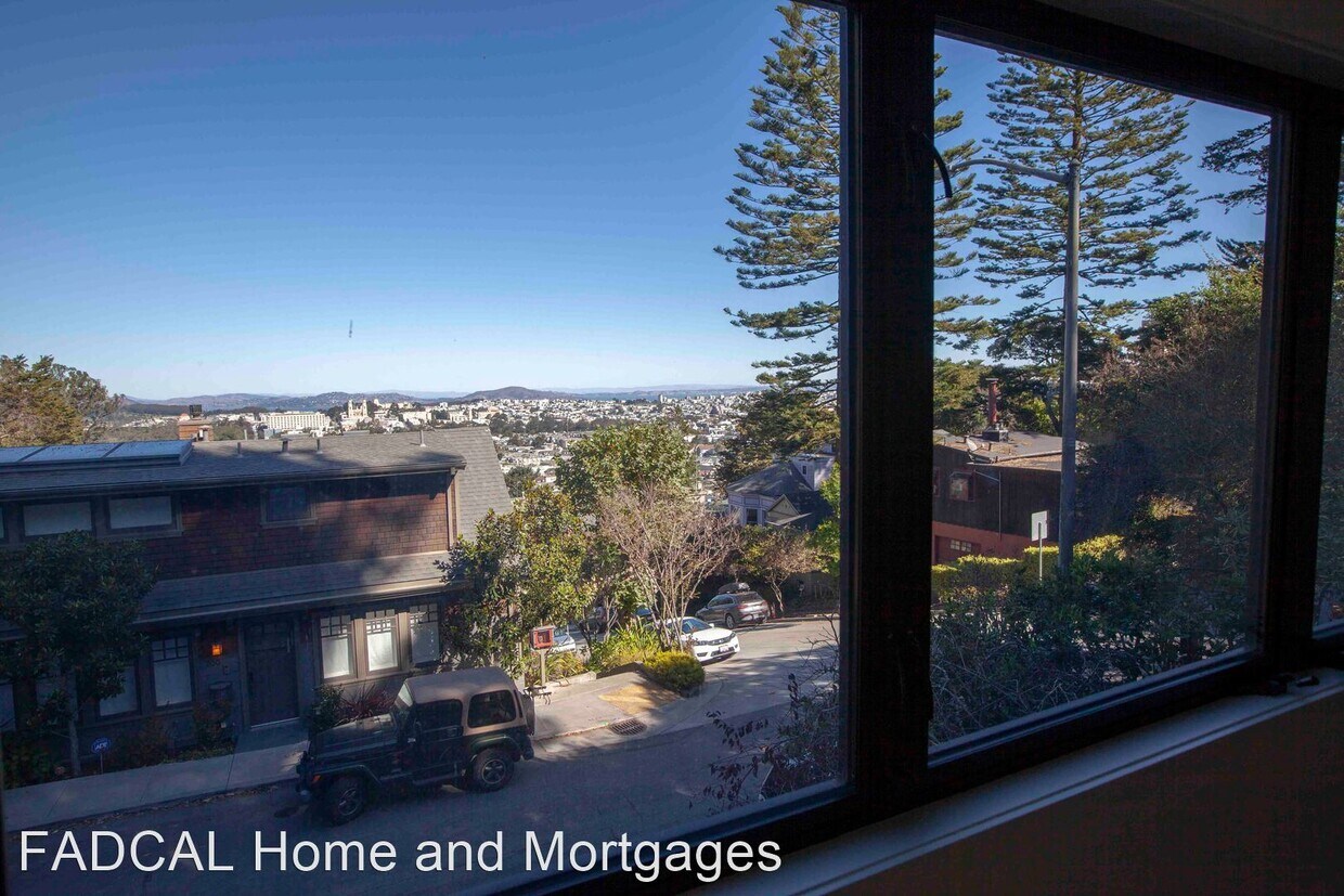 Primary Photo - 1 br, 1 bath House - 203 Belgrave Ave - Lo...
