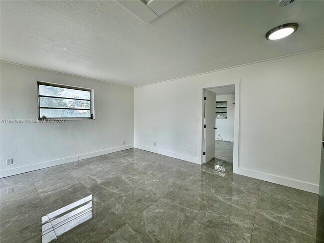 Building Photo - 3101 NW 134th St