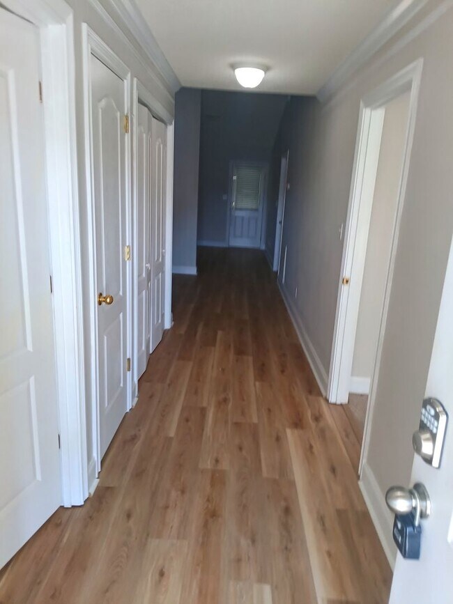 Building Photo - 4910 Kitty Hawk Way