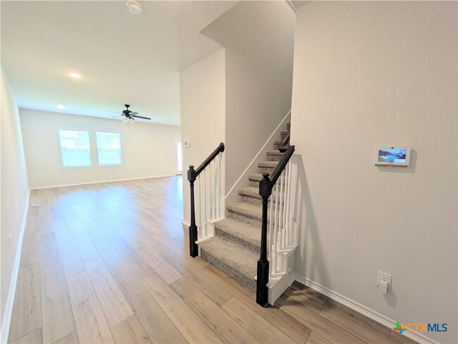 Foto del edificio - 2548 Windle Ln