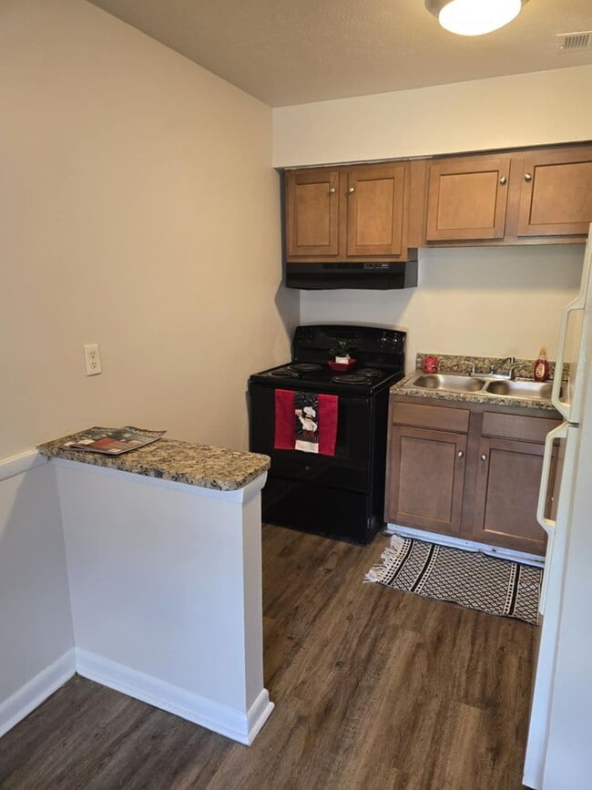 Interior Photo - Chateau Royale Apartments