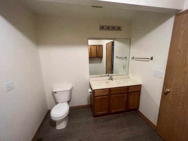 Foto del edificio - Beautiful 3-Bedroom Single Family Home in ...