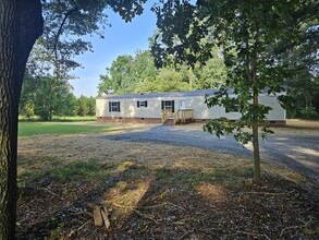 Building Photo - 1107 Baxter Rd