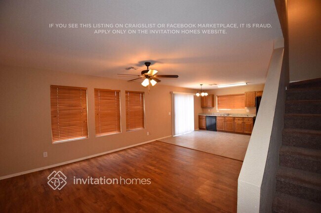 Foto del edificio - 2266 E Spruce Dr