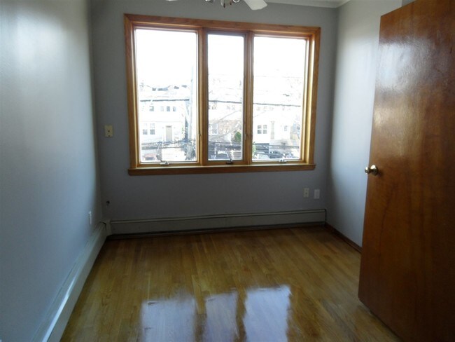 Foto del edificio - 805 John F. Kennedy Blvd