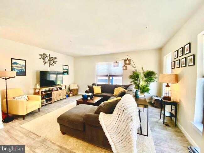 Foto del edificio - 14331 Potomac Heights Ln