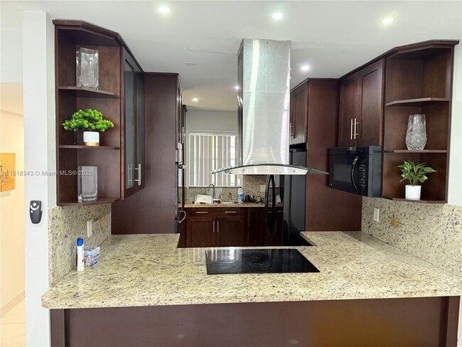 Building Photo - 5170 SW 40th Ave