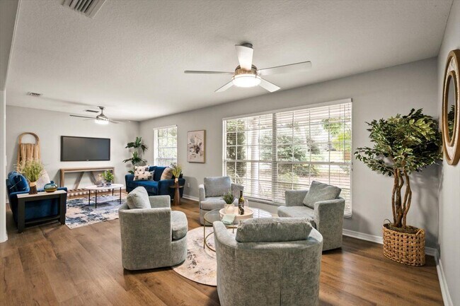 Foto del edificio - 218 Stoneridge Ct