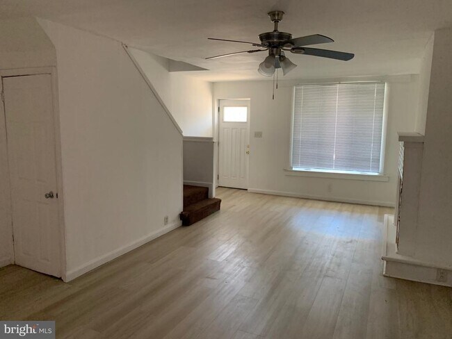 Foto del edificio - 3449 F St