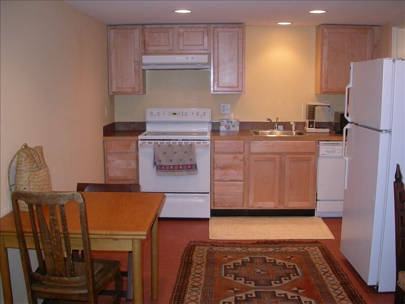 Primary Photo - 5534 Kenwood Pl N