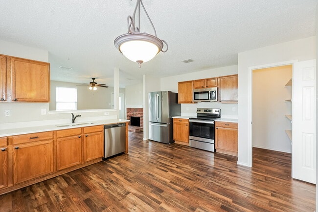 Building Photo - 3845 German Pointer Way