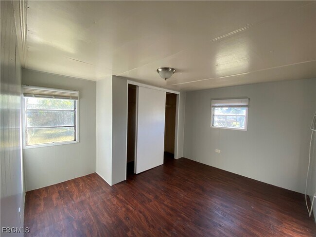 Foto del edificio - 8219 McDaniel Dr